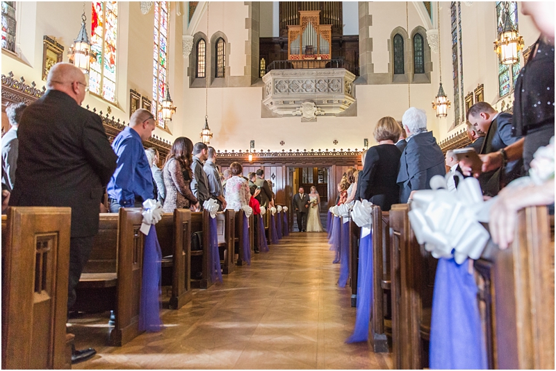 timeless-grosse-pointe-academy-wedding-photos-in-grosse-pointe-mi-by-courtney-carolyn-photography_0018.jpg