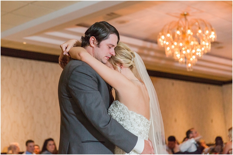 timeless-grosse-pointe-academy-wedding-photos-in-grosse-pointe-mi-by-courtney-carolyn-photography_0077.jpg