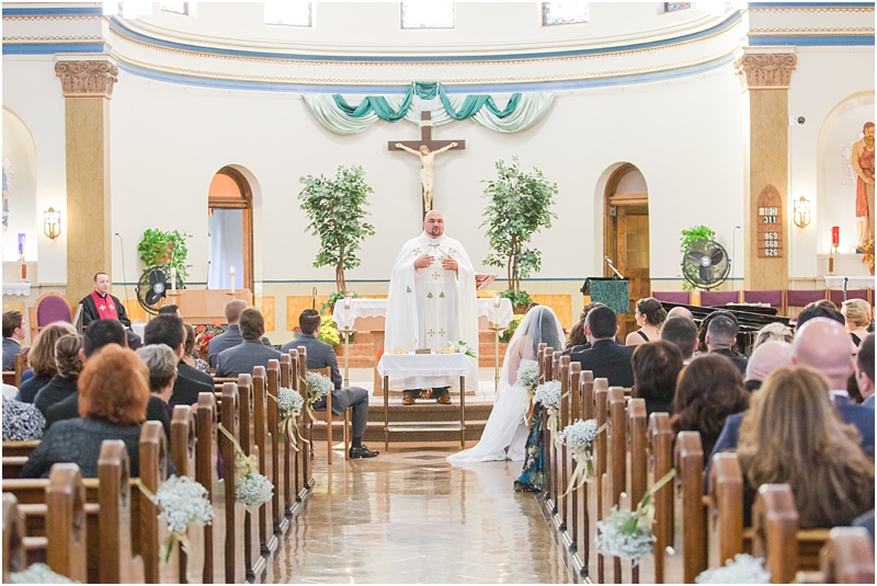 fall-port-huron-mi-wedding-photos-at-solitude-links-golf-course-by-courtney-carolyn-photography_0048.jpg