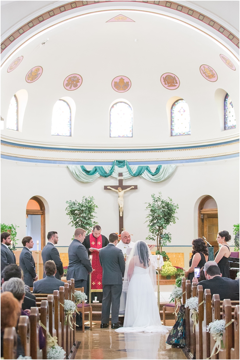 fall-port-huron-mi-wedding-photos-at-solitude-links-golf-course-by-courtney-carolyn-photography_0065.jpg