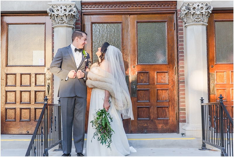 fall-port-huron-mi-wedding-photos-at-solitude-links-golf-course-by-courtney-carolyn-photography_0076.jpg