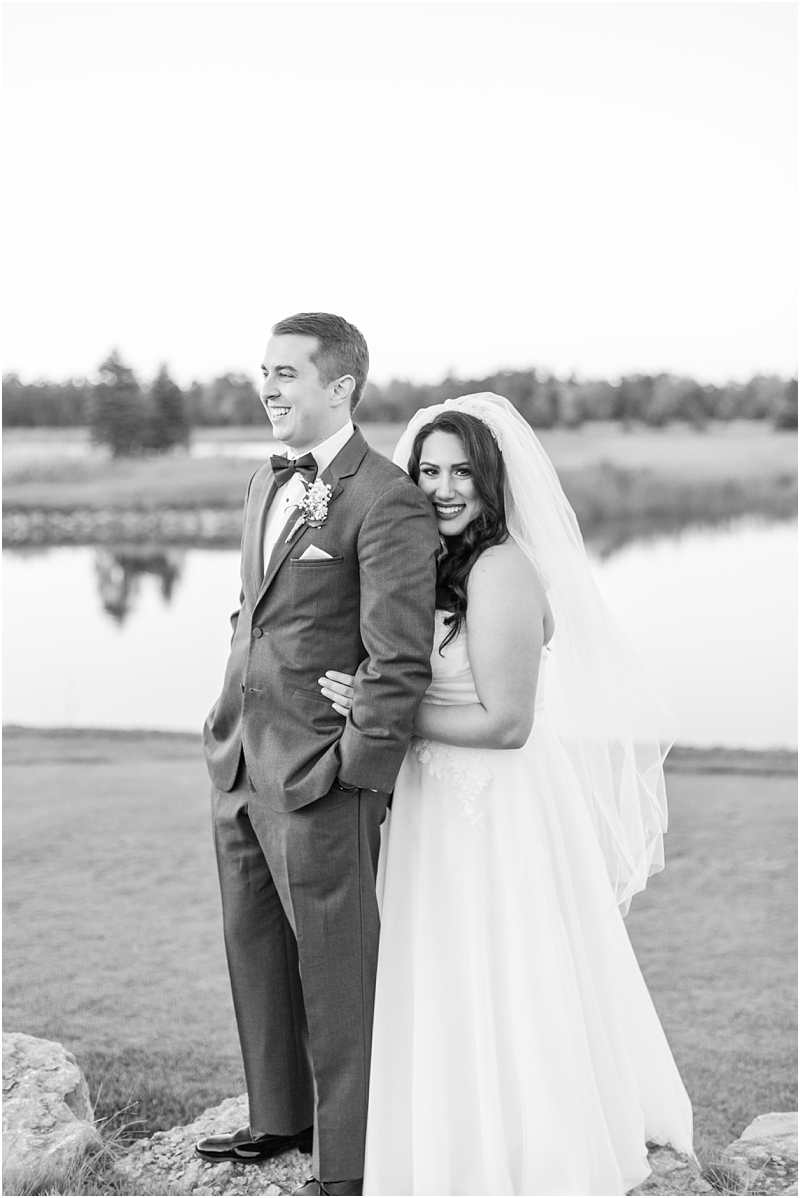 fall-port-huron-mi-wedding-photos-at-solitude-links-golf-course-by-courtney-carolyn-photography_0092.jpg