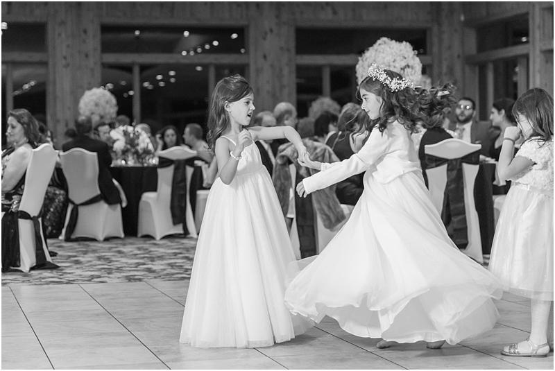 fall-port-huron-mi-wedding-photos-at-solitude-links-golf-course-by-courtney-carolyn-photography_0147.jpg