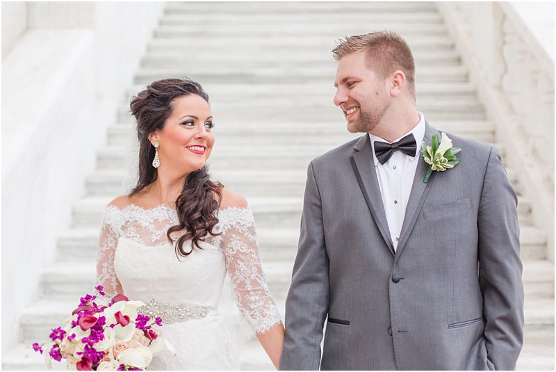 elegant-classic-wedding-photos-in-detroit-mi-at-the-colony-club-detroit-institute-of-arts-the-most-blessed-sacrament-by-courtney-carolyn-photography_0049.jpg