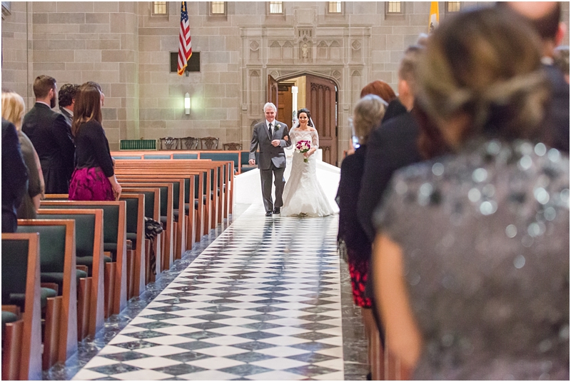 elegant-classic-wedding-photos-in-detroit-mi-at-the-colony-club-detroit-institute-of-arts-the-most-blessed-sacrament-by-courtney-carolyn-photography_0088.jpg
