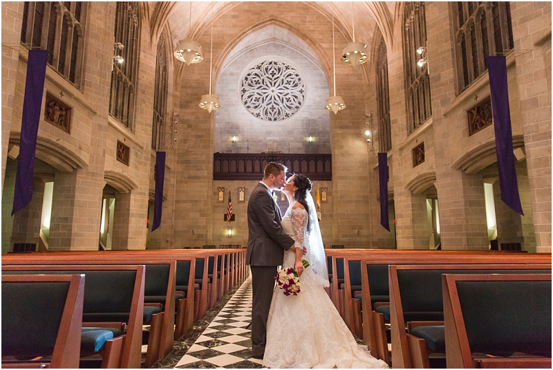elegant-classic-wedding-photos-in-detroit-mi-at-the-colony-club-detroit-institute-of-arts-the-most-blessed-sacrament-by-courtney-carolyn-photography_0115.jpg