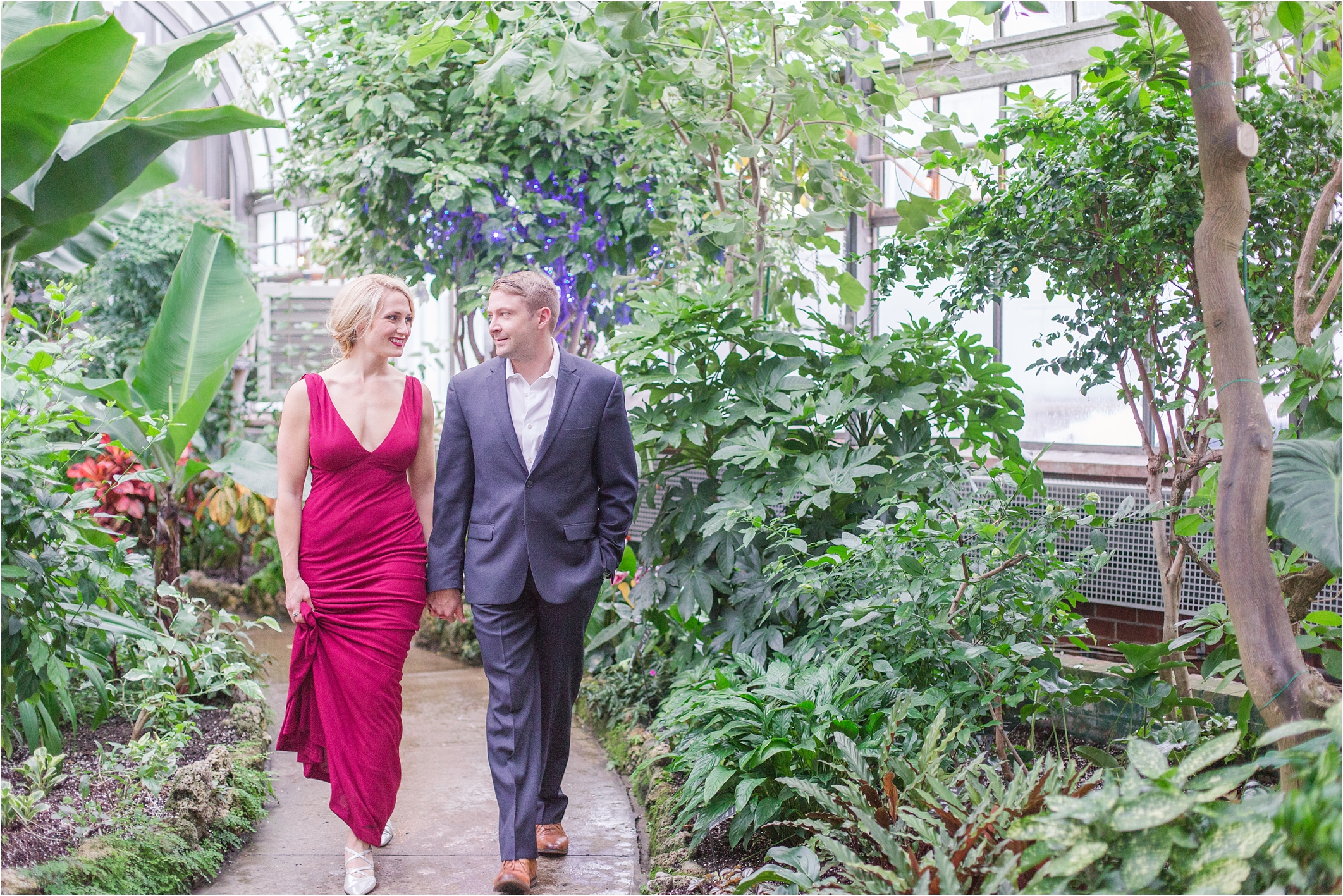 elegant-classic-belle-isle-conservatory-engagement-photos-in-detroit-mi-by-courtney-carolyn-photography_0001.jpg