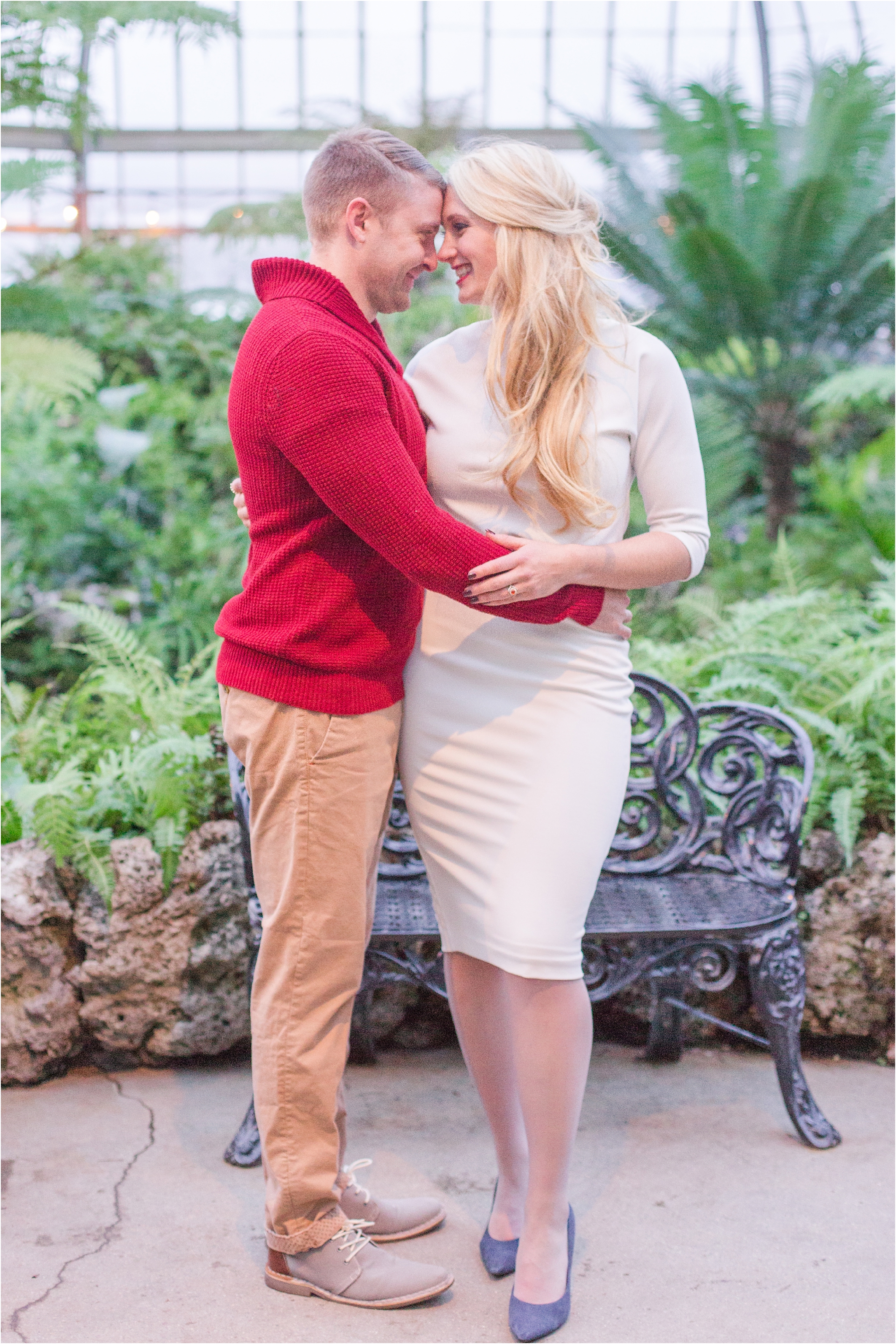 elegant-classic-belle-isle-conservatory-engagement-photos-in-detroit-mi-by-courtney-carolyn-photography_0026.jpg