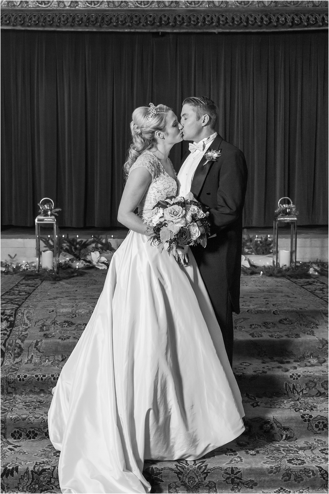 elegant-classic-fairytale-wedding-photos-in-detroit-mi-at-the-masonic-temple-by-courtney-carolyn-photography_0115.jpg