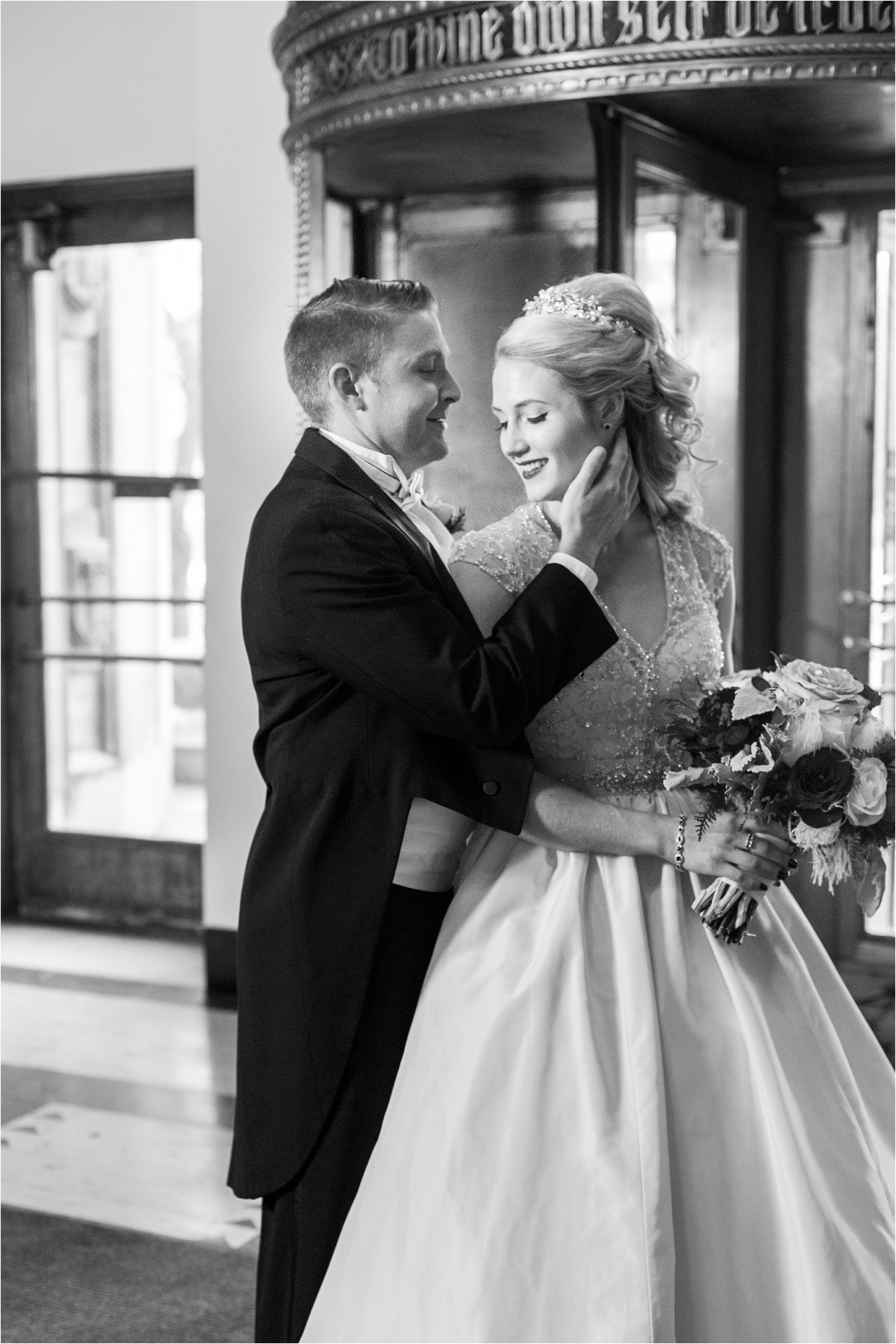 best-of-2016-wedding-photos-with-courtney-carolyn-photography-romantic-timeless-candid-wedding-photographer-in-detroit-mi_0168.jpg