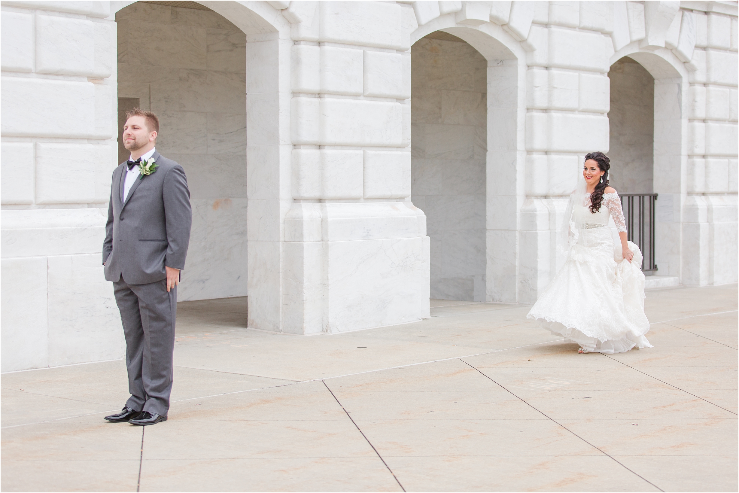 best-of-2016-wedding-photos-with-courtney-carolyn-photography-romantic-timeless-candid-wedding-photographer-in-detroit-mi_0105.jpg