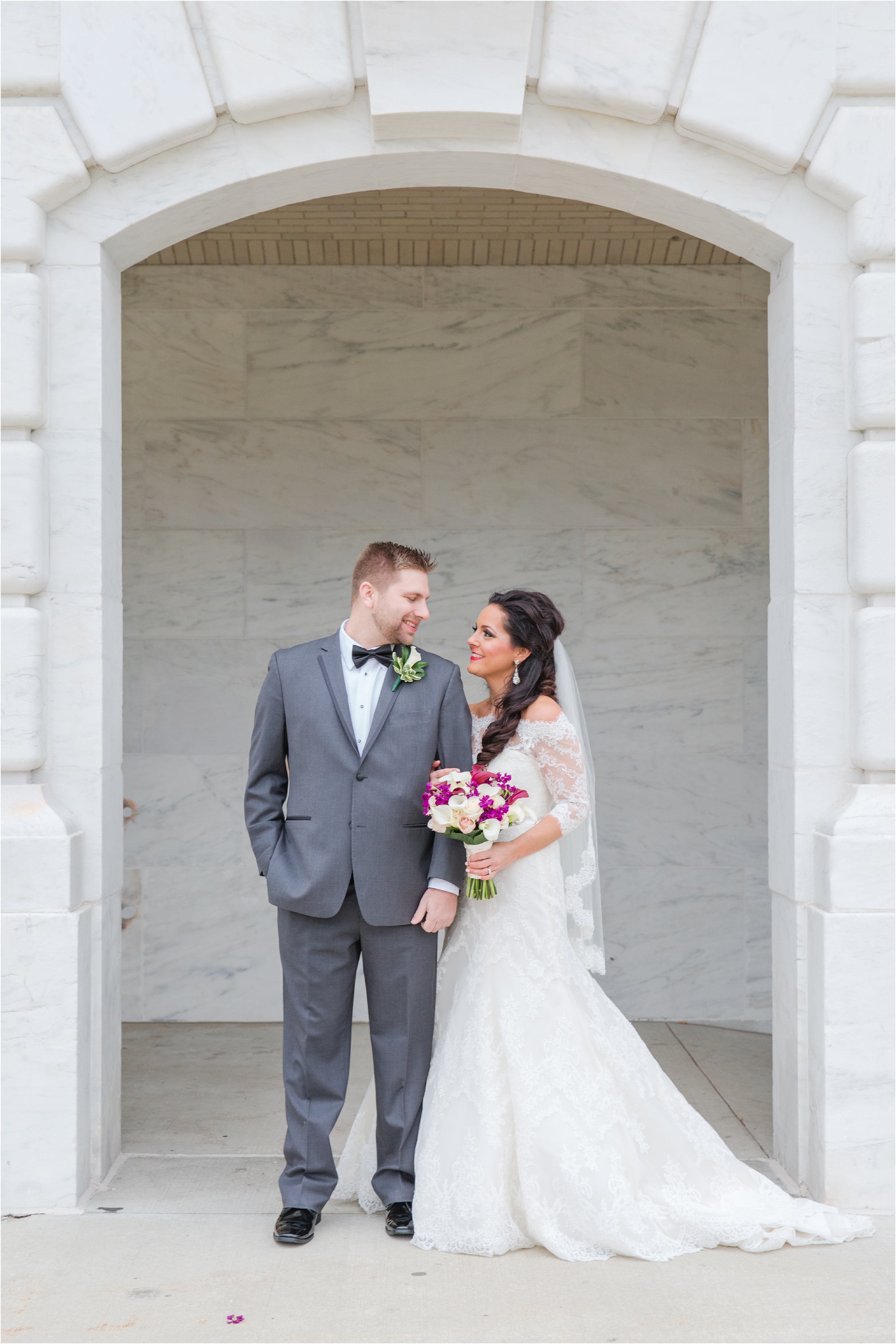 romantic-timeless-candid-wedding-photos-at-the-detroit-institute-of-arts-in-detroit-mi-by-courtney-carolyn-photography_0007.jpg