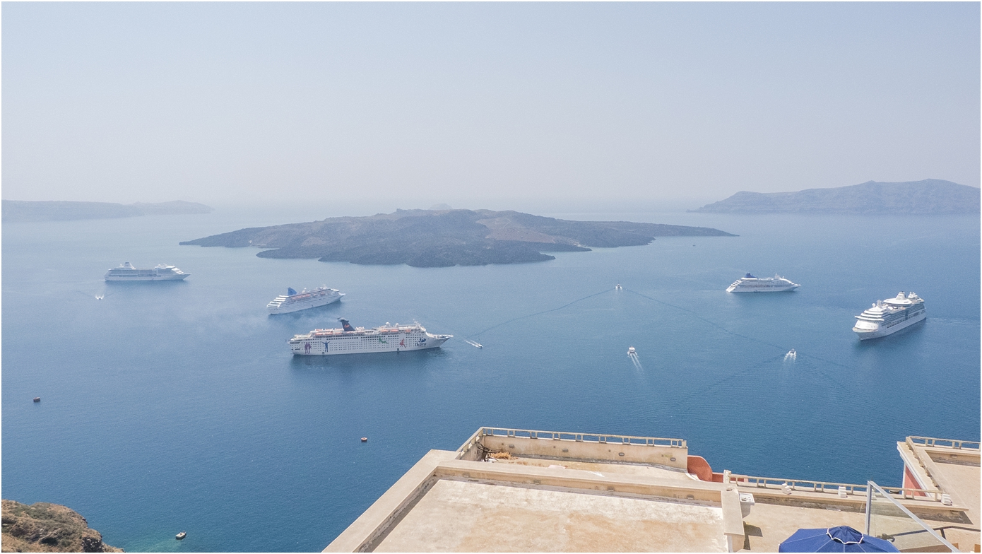 santorini-greece-wedding-photos-in-oia-destination-wedding-photographer-by-courtney-carolyn-photography_0018.jpg