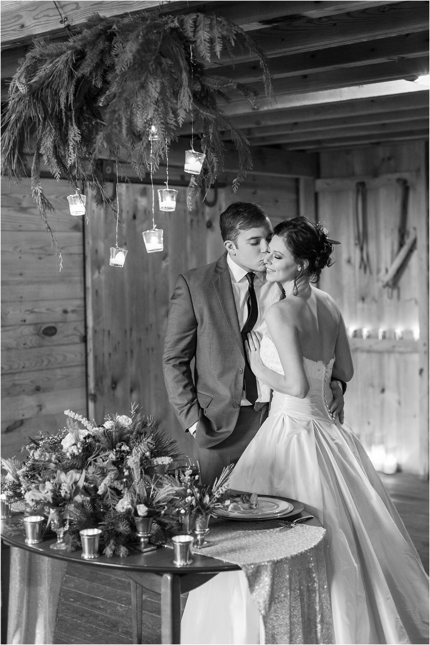 elegant-classic-timeless-candid-winter-wedding-photos-in-ann-arbor-mi-by-courtney-carolyn-photography_0041.jpg