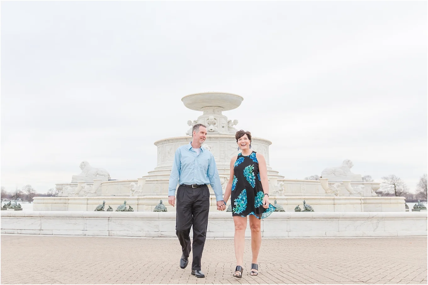 downtown-detroit-engagement-photos-on-belle-isle-by-courtney-carolyn-photography_0005.jpg