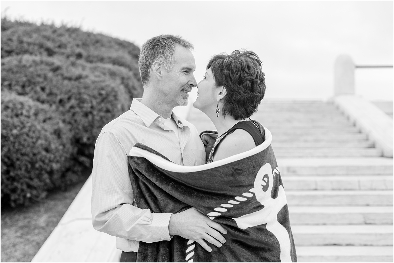 downtown-detroit-engagement-photos-on-belle-isle-by-courtney-carolyn-photography_0018.jpg
