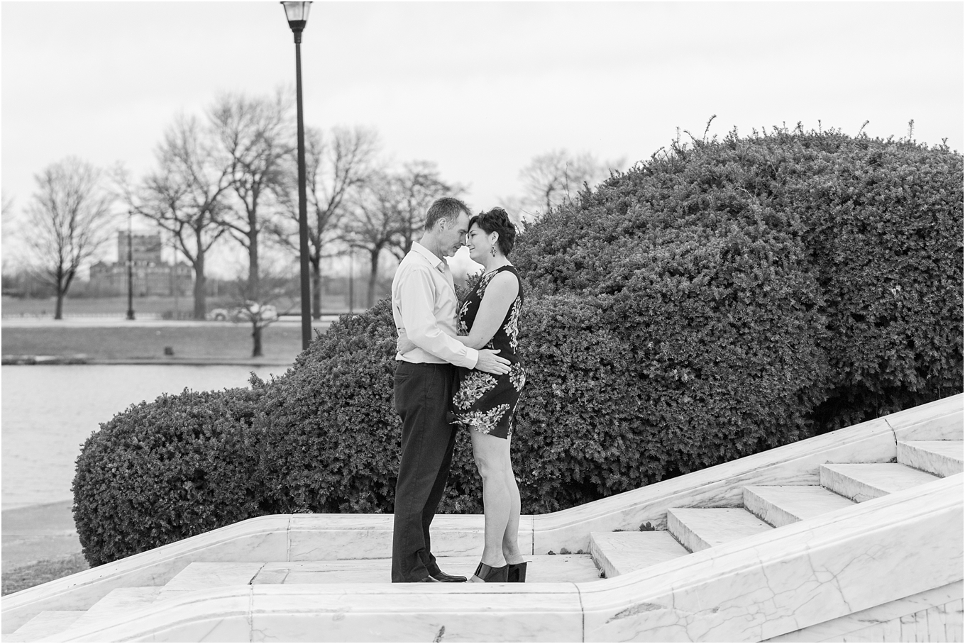 downtown-detroit-engagement-photos-on-belle-isle-by-courtney-carolyn-photography_0036.jpg