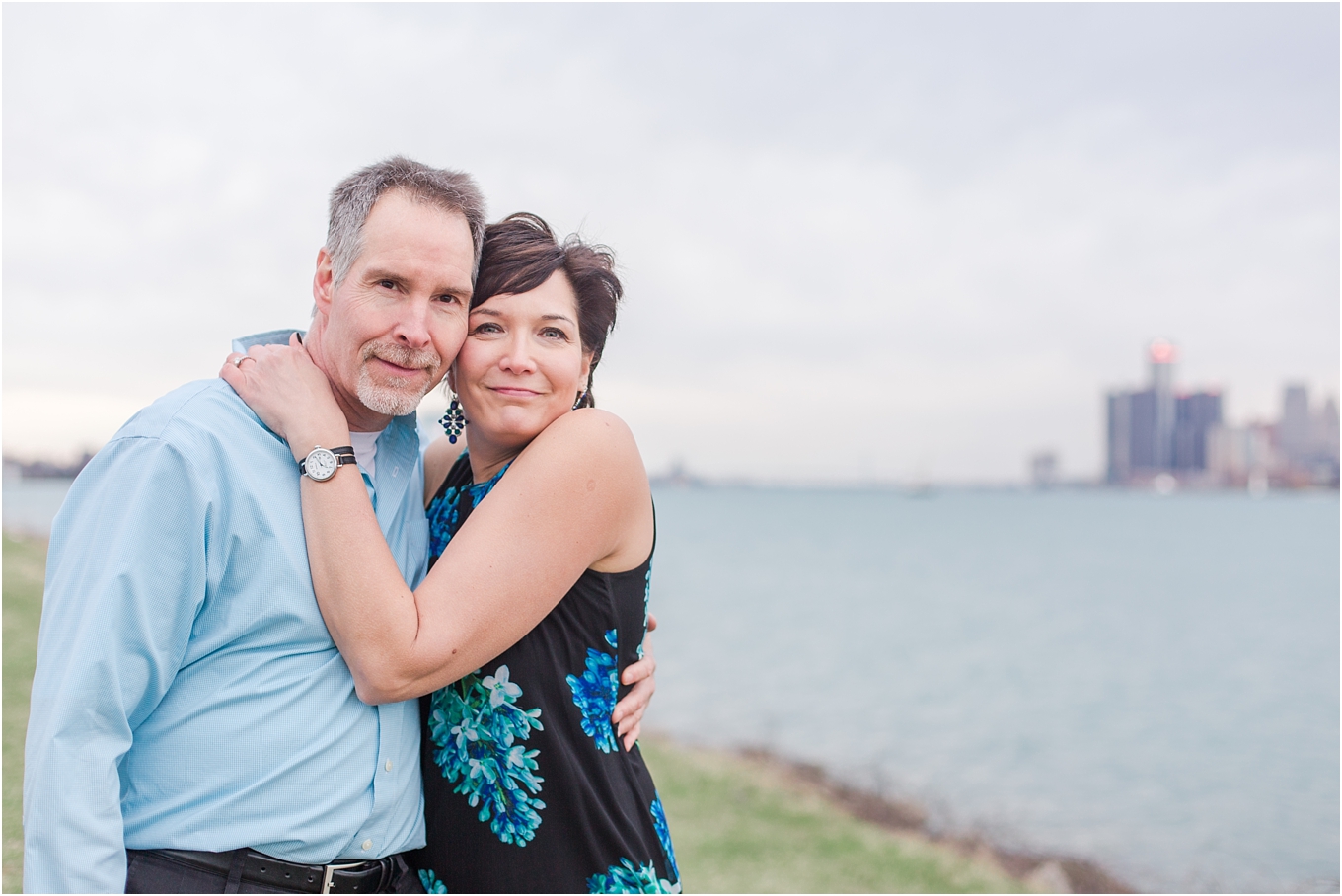 downtown-detroit-engagement-photos-on-belle-isle-by-courtney-carolyn-photography_0044.jpg