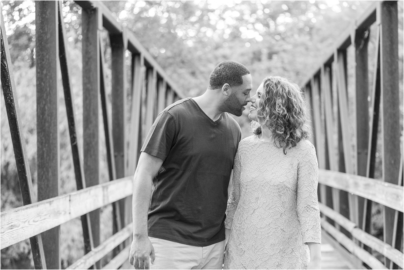 romantic-fun-university-of-michigan-engagement-photos-in-ann-arbor-mi-by-courtney-carolyn-photography_0039.jpg