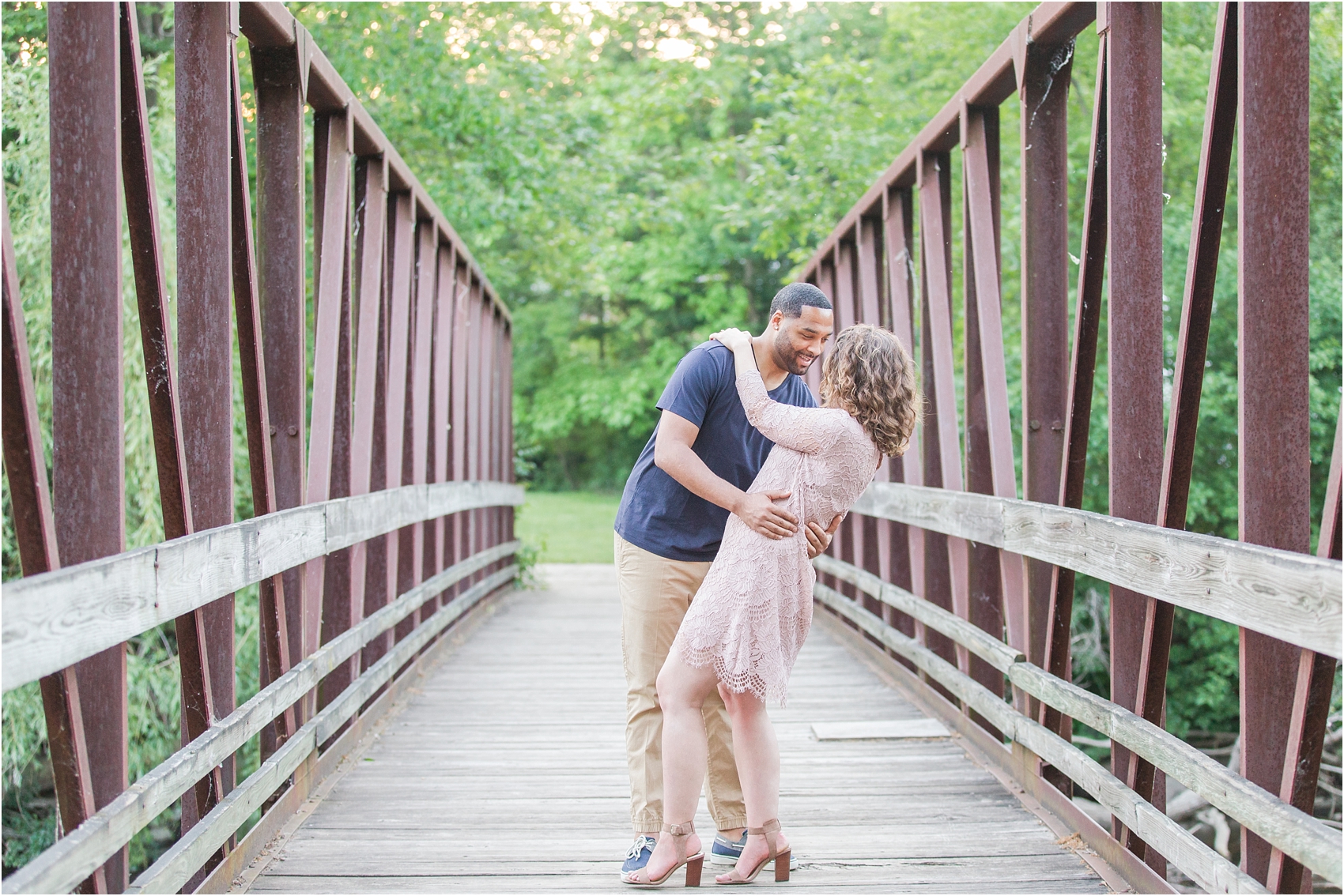 romantic-fun-university-of-michigan-engagement-photos-in-ann-arbor-mi-by-courtney-carolyn-photography_0048.jpg