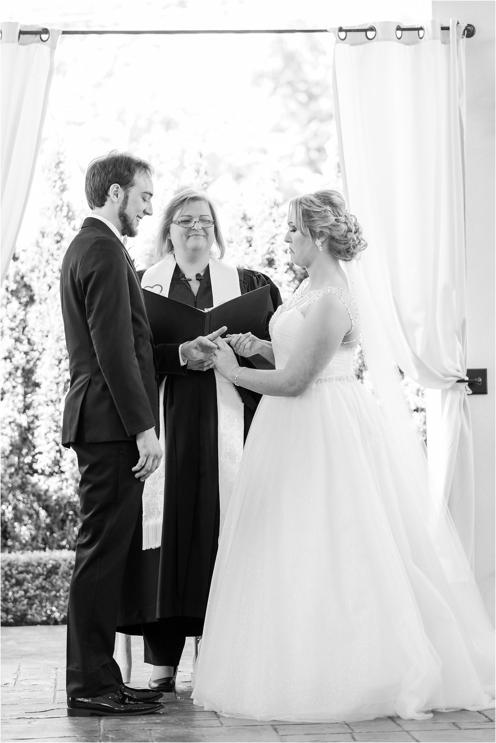 lord-of-the-rings-inspired-wedding-photos-at-crystal-gardens-in-howell-mi-by-courtney-carolyn-photography_0045.jpg