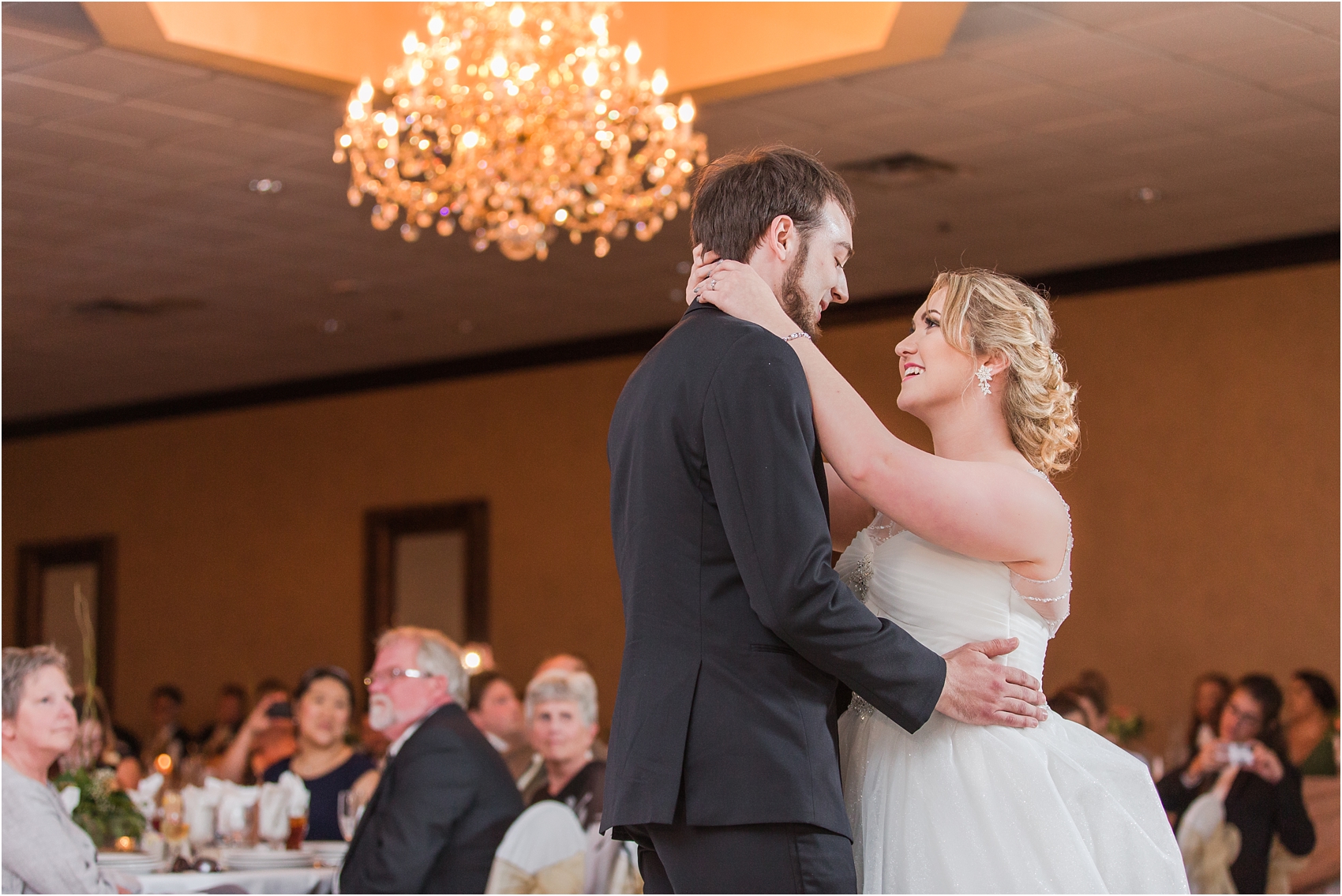 lord-of-the-rings-inspired-wedding-photos-at-crystal-gardens-in-howell-mi-by-courtney-carolyn-photography_0071.jpg