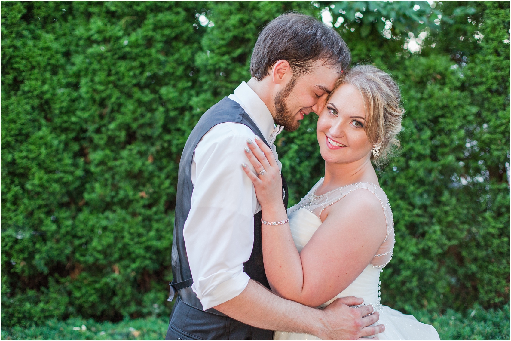 lord-of-the-rings-inspired-wedding-photos-at-crystal-gardens-in-howell-mi-by-courtney-carolyn-photography_0106.jpg