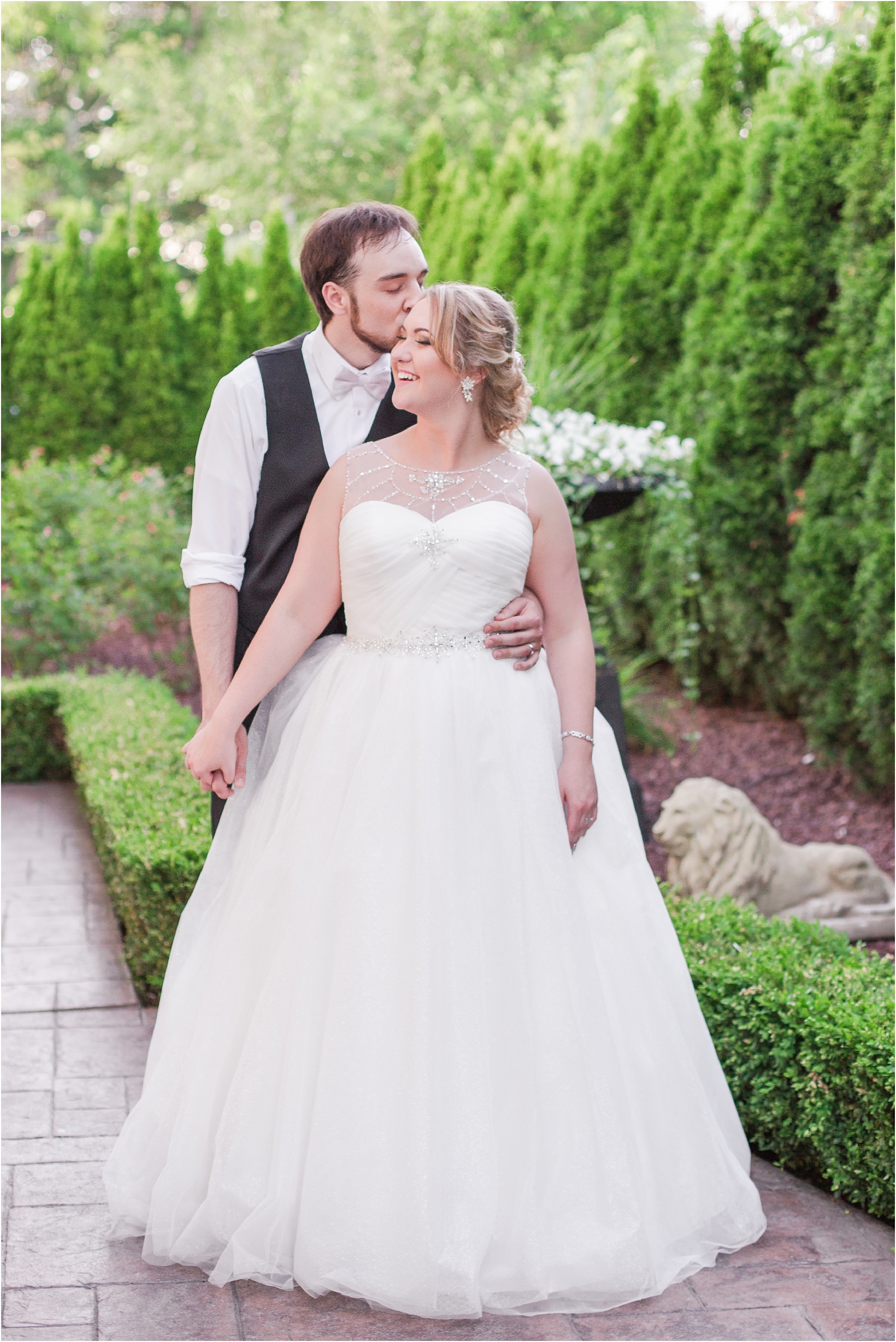 lord-of-the-rings-inspired-wedding-photos-at-crystal-gardens-in-howell-mi-by-courtney-carolyn-photography_0107.jpg