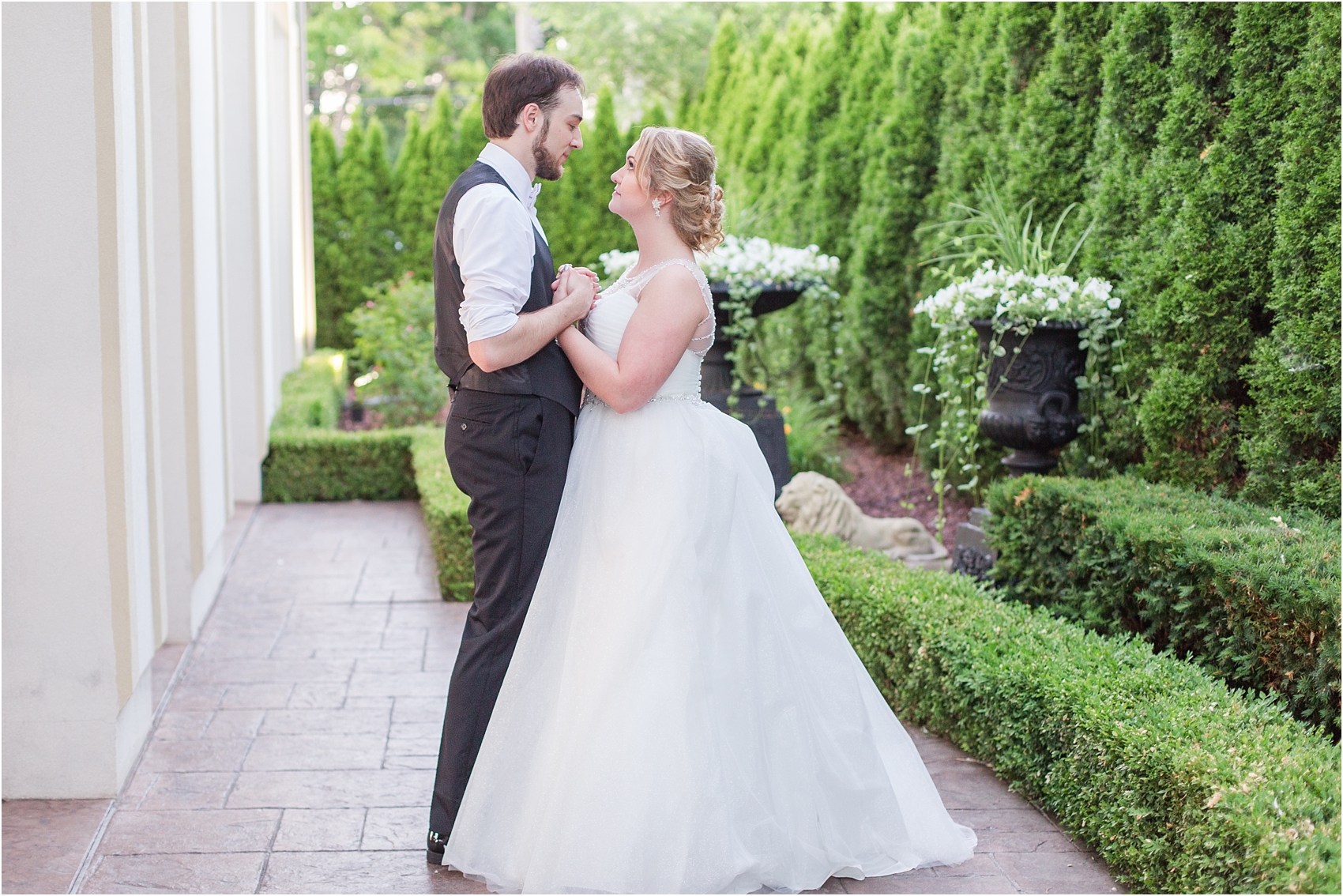 lord-of-the-rings-inspired-wedding-photos-at-crystal-gardens-in-howell-mi-by-courtney-carolyn-photography_0114.jpg