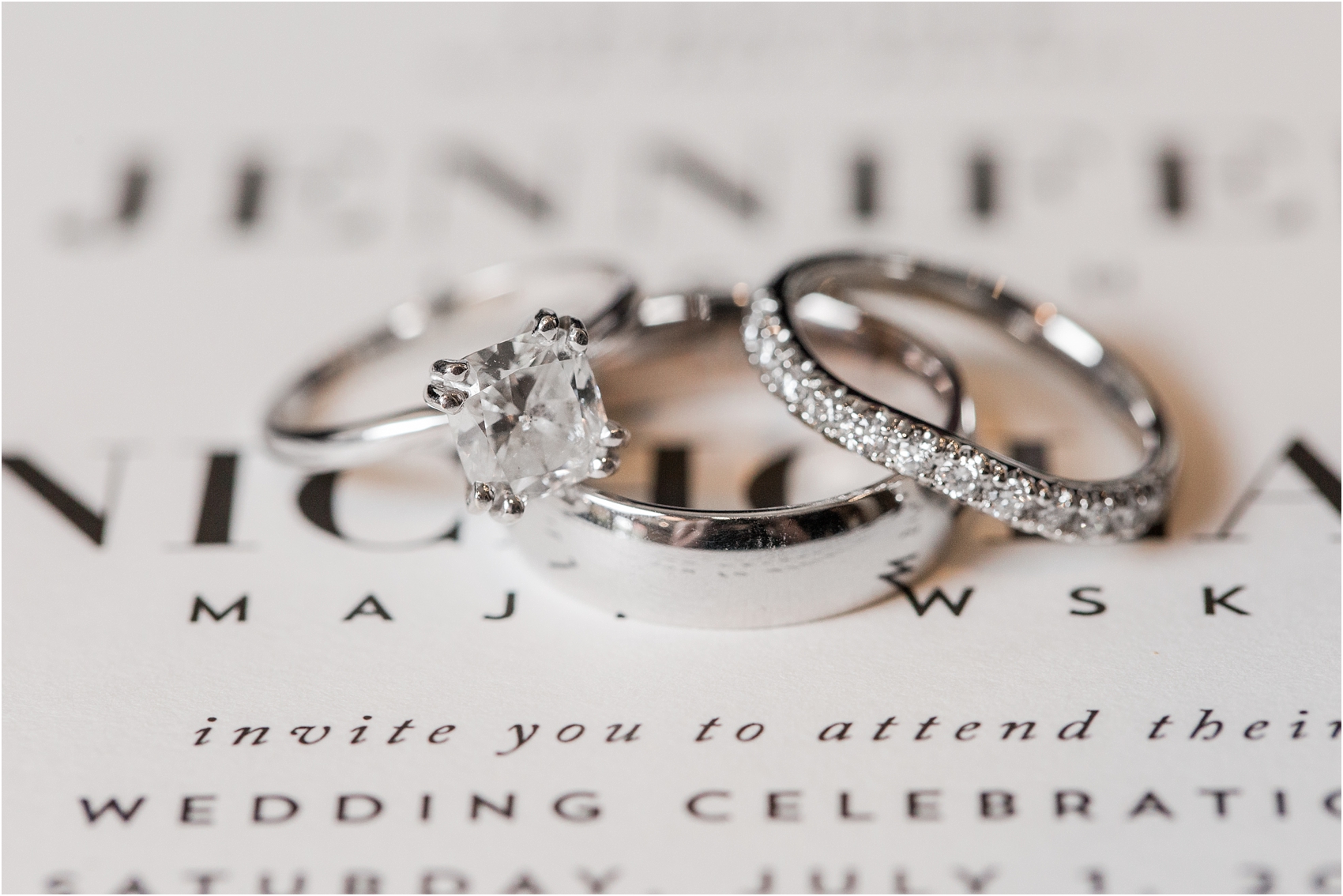 classic-wedding-photos-at-great-oaks-country-club-in-rochester-hills-mi-by-courtney-carolyn-photography_0013.jpg