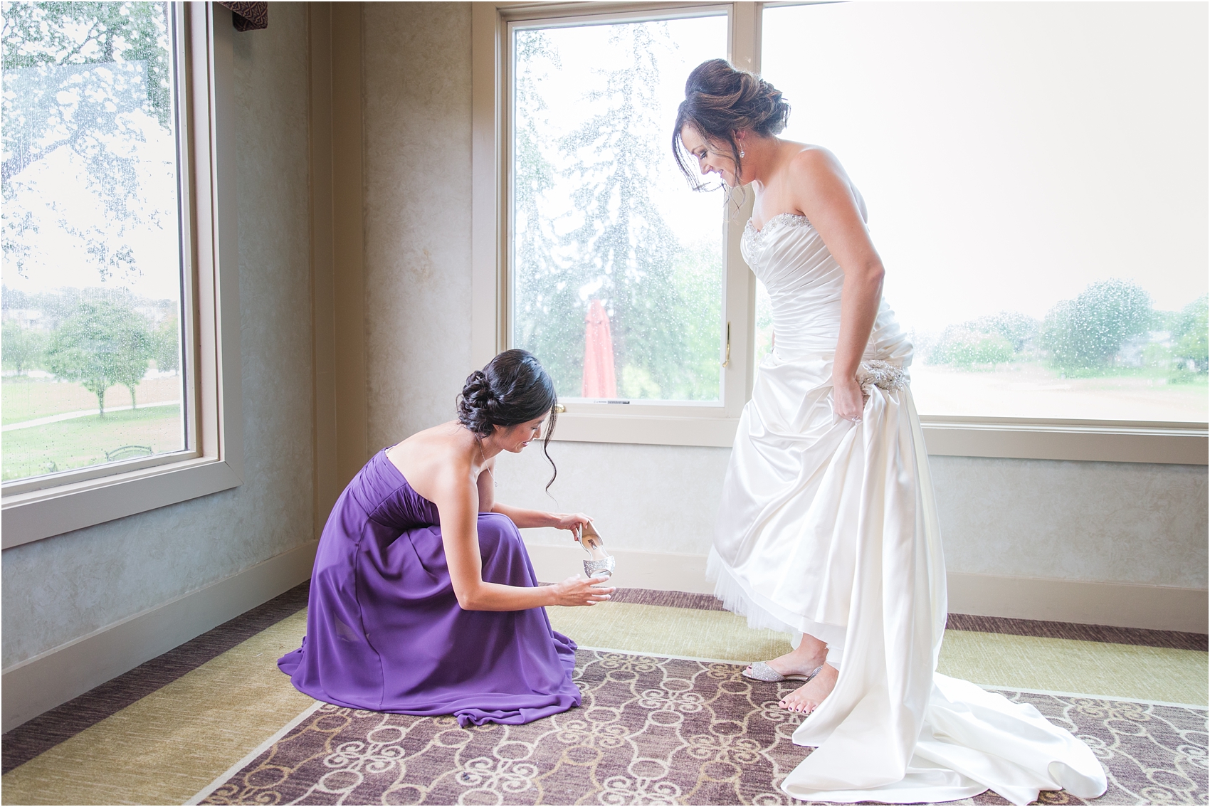 classic-wedding-photos-at-great-oaks-country-club-in-rochester-hills-mi-by-courtney-carolyn-photography_0022.jpg