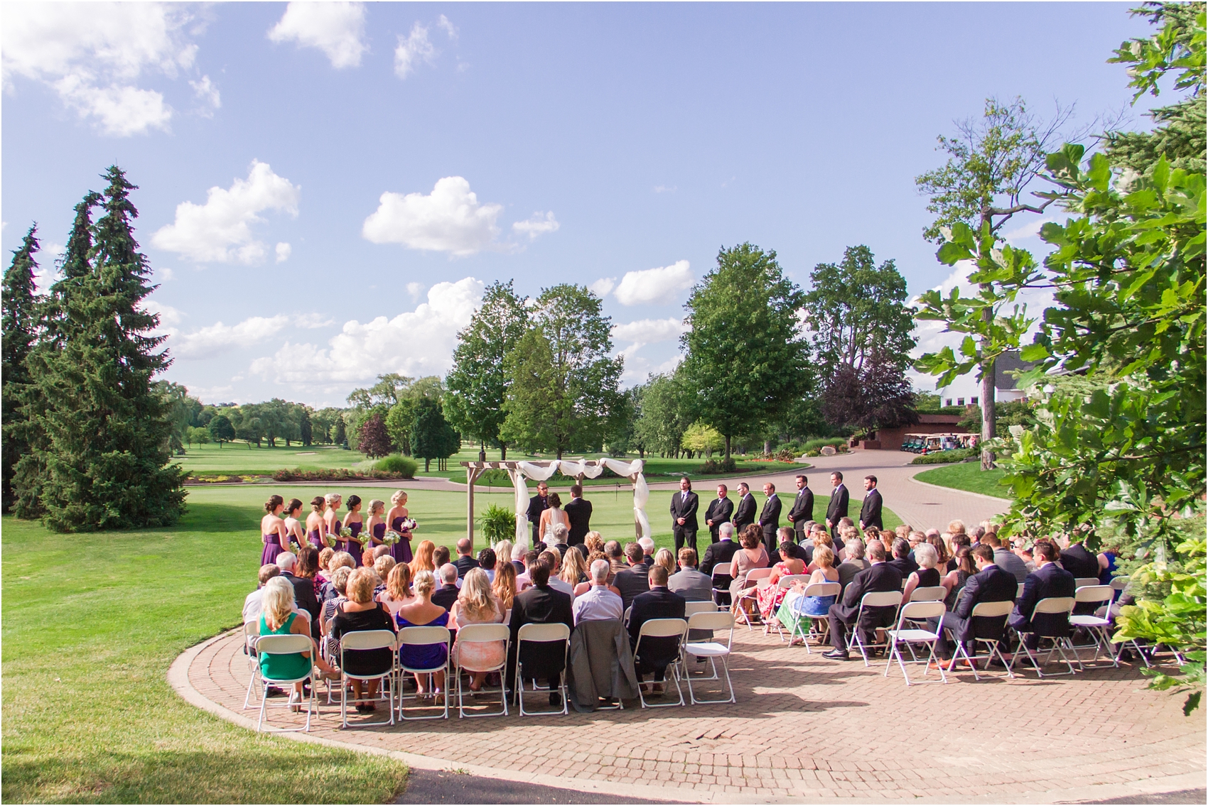 classic-wedding-photos-at-great-oaks-country-club-in-rochester-hills-mi-by-courtney-carolyn-photography_0073.jpg