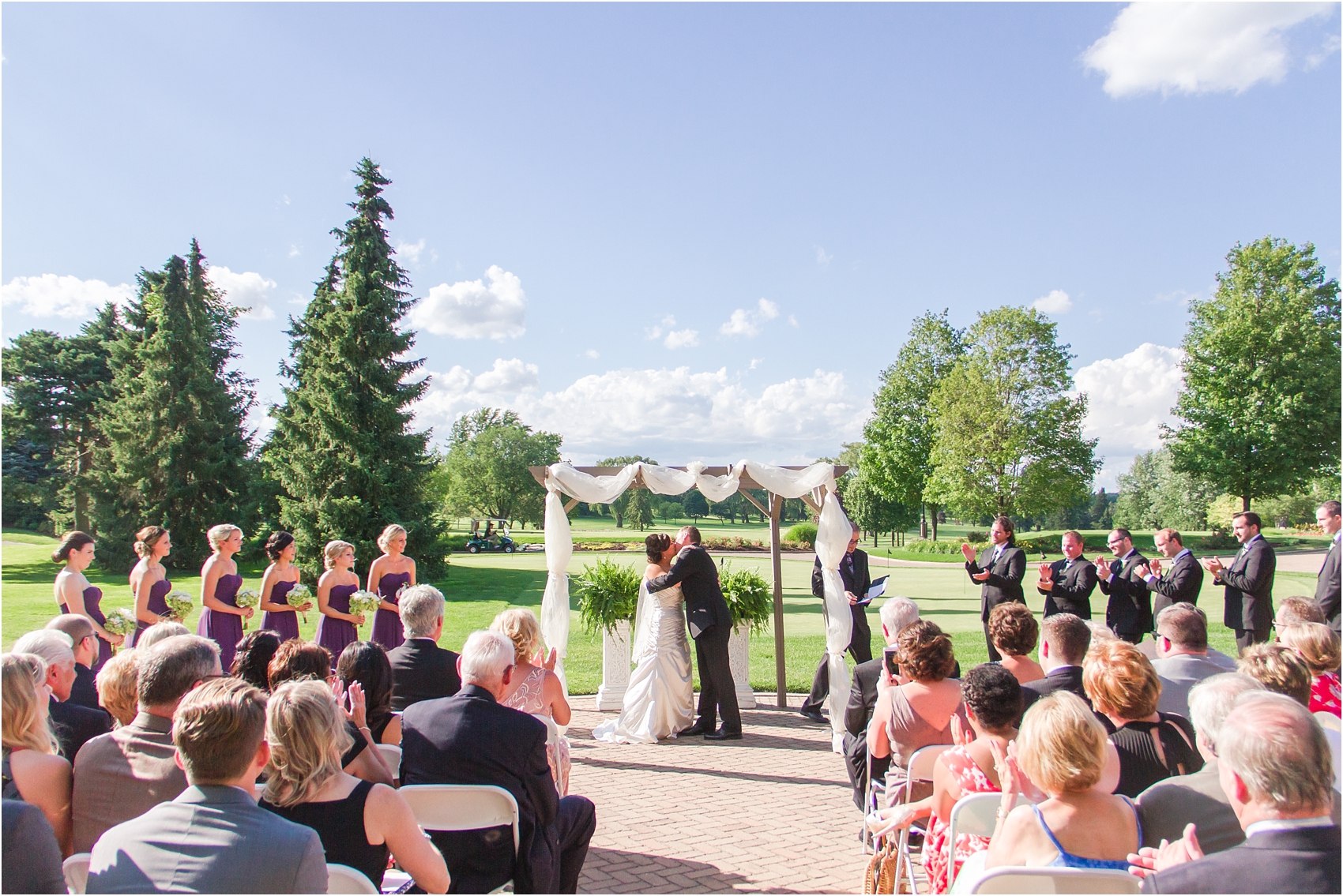 classic-wedding-photos-at-great-oaks-country-club-in-rochester-hills-mi-by-courtney-carolyn-photography_0084.jpg