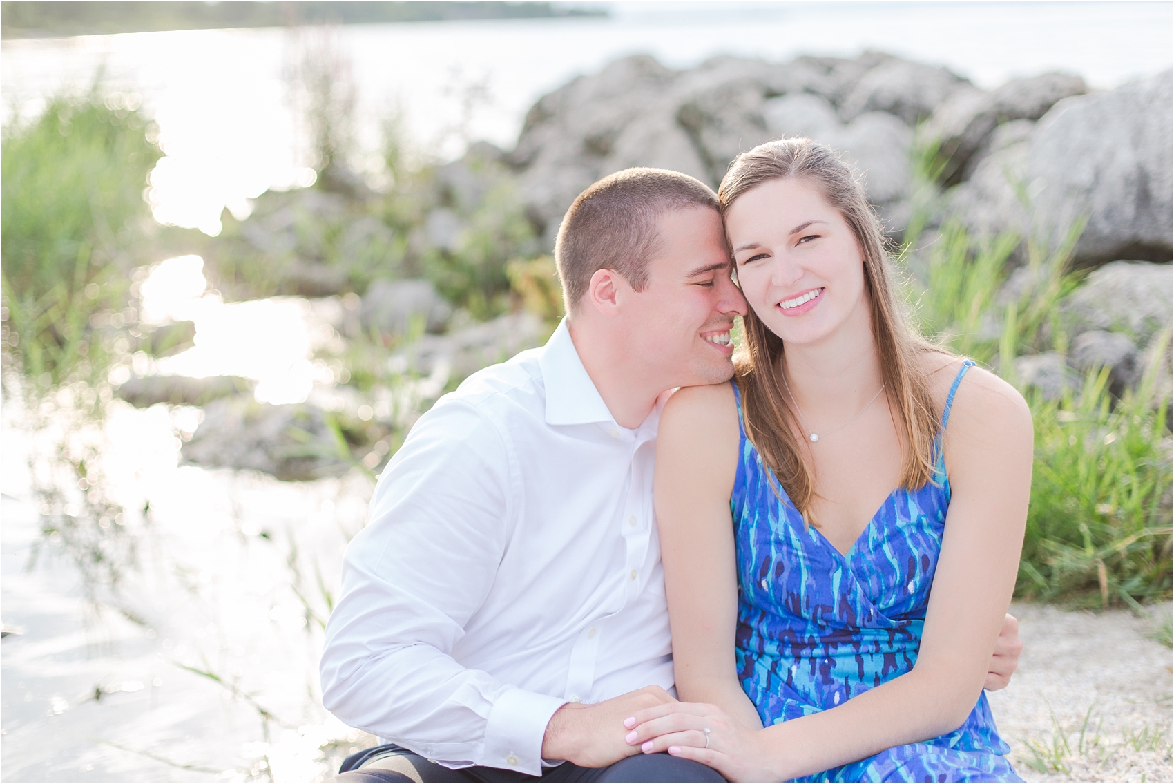light-hearted-sunset-engagement-photos-at-the-beach-in-oregon-oh-by-courtney-carolyn-photography_0023.jpg