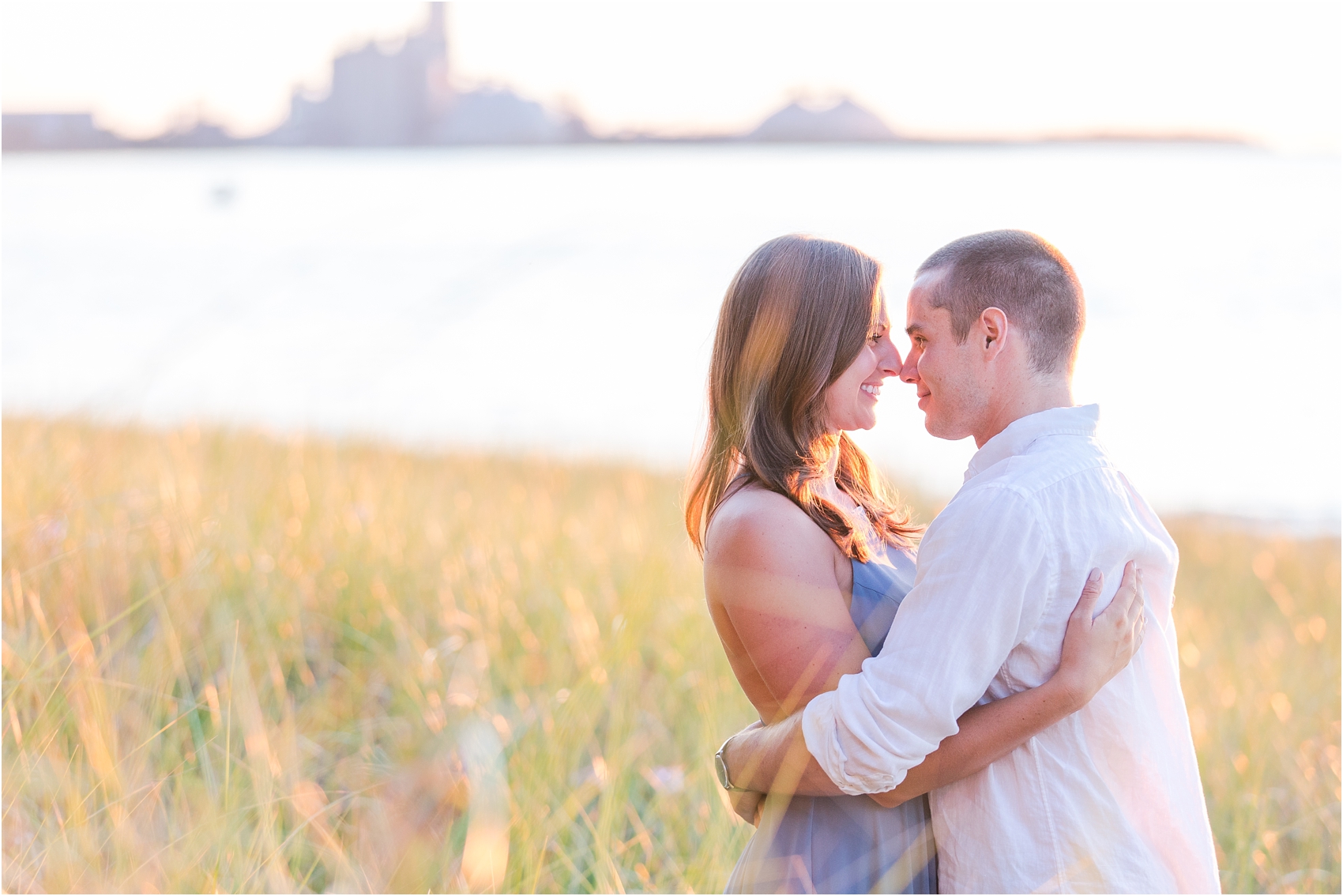 romantic-sunset-engagement-photos-at-michigan-beach-park-in-charlevoix-mi-by-courtney-carolyn-photography_0008.jpg