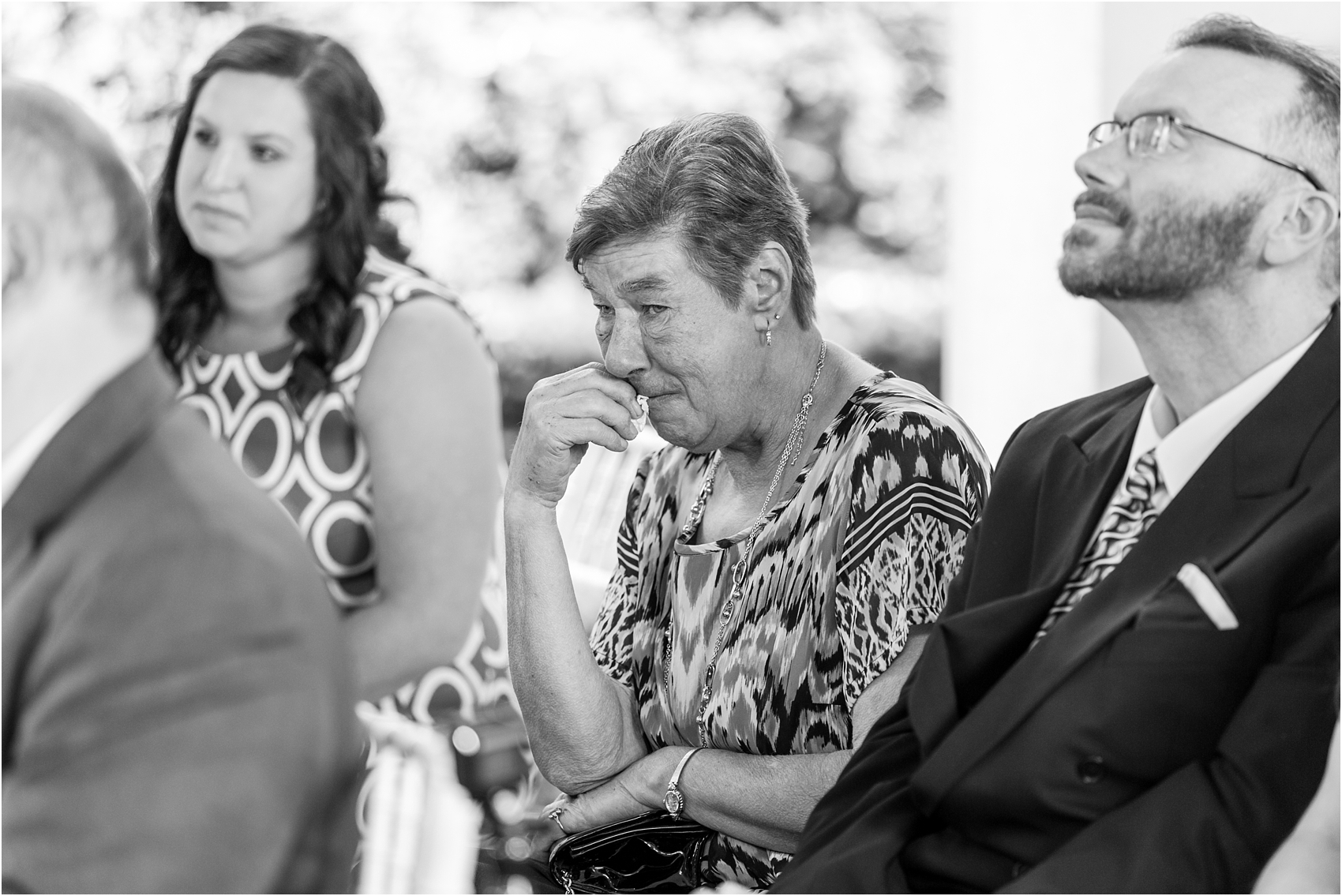 joyful-and-candid-navy-blush-wedding-photos-at-crystal-gardens-in-howell-mi-by-courtney-carolyn-photography_0046.jpg
