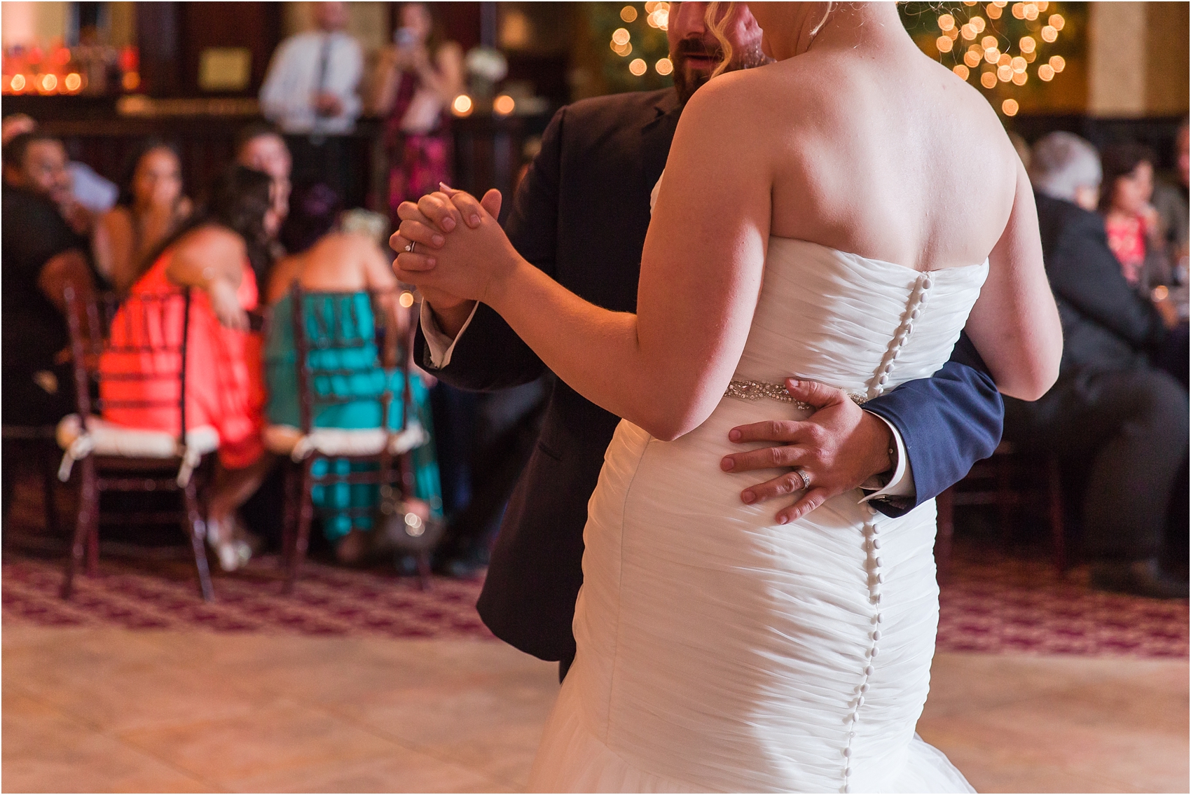 joyful-and-candid-navy-blush-wedding-photos-at-crystal-gardens-in-howell-mi-by-courtney-carolyn-photography_0088.jpg