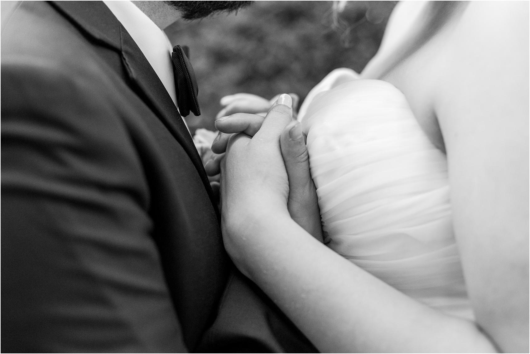 joyful-and-candid-navy-blush-wedding-photos-at-crystal-gardens-in-howell-mi-by-courtney-carolyn-photography_0097.jpg