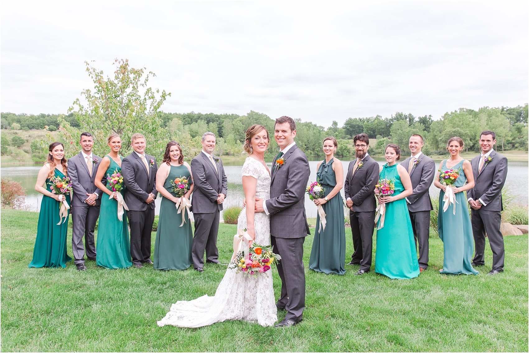 romantic-intimate-backyard-wedding-photos-at-private-estate-in-ann-arbor-mi-by-courtney-carolyn-photography_0034.jpg