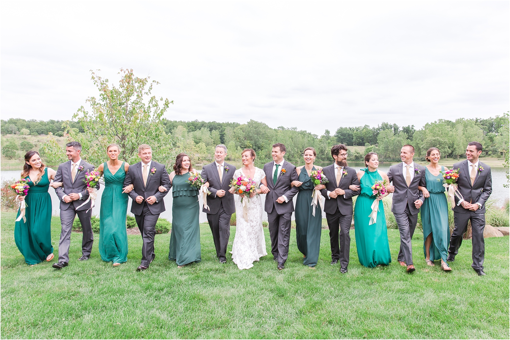 romantic-intimate-backyard-wedding-photos-at-private-estate-in-ann-arbor-mi-by-courtney-carolyn-photography_0061.jpg