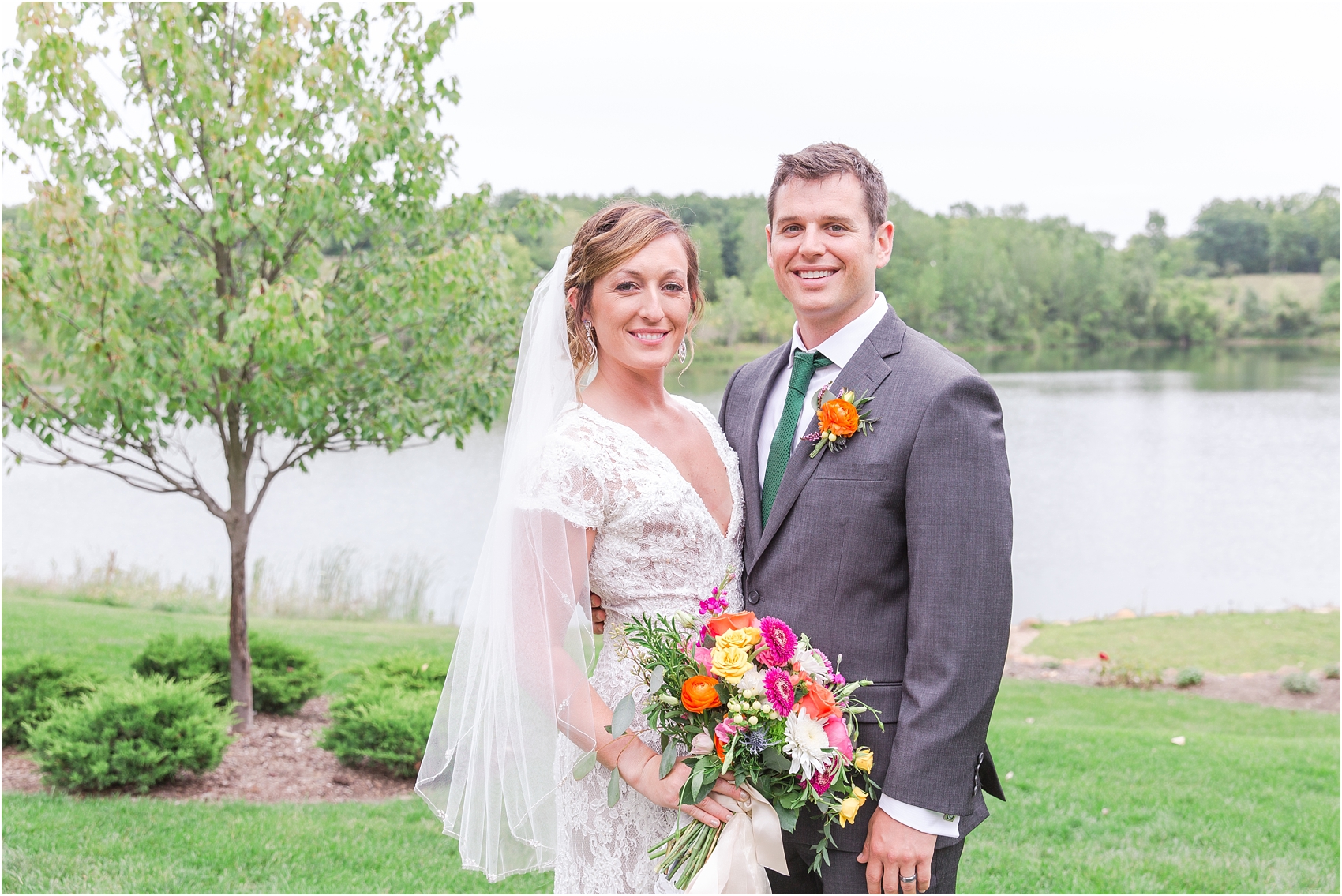 romantic-intimate-backyard-wedding-photos-at-private-estate-in-ann-arbor-mi-by-courtney-carolyn-photography_0120.jpg