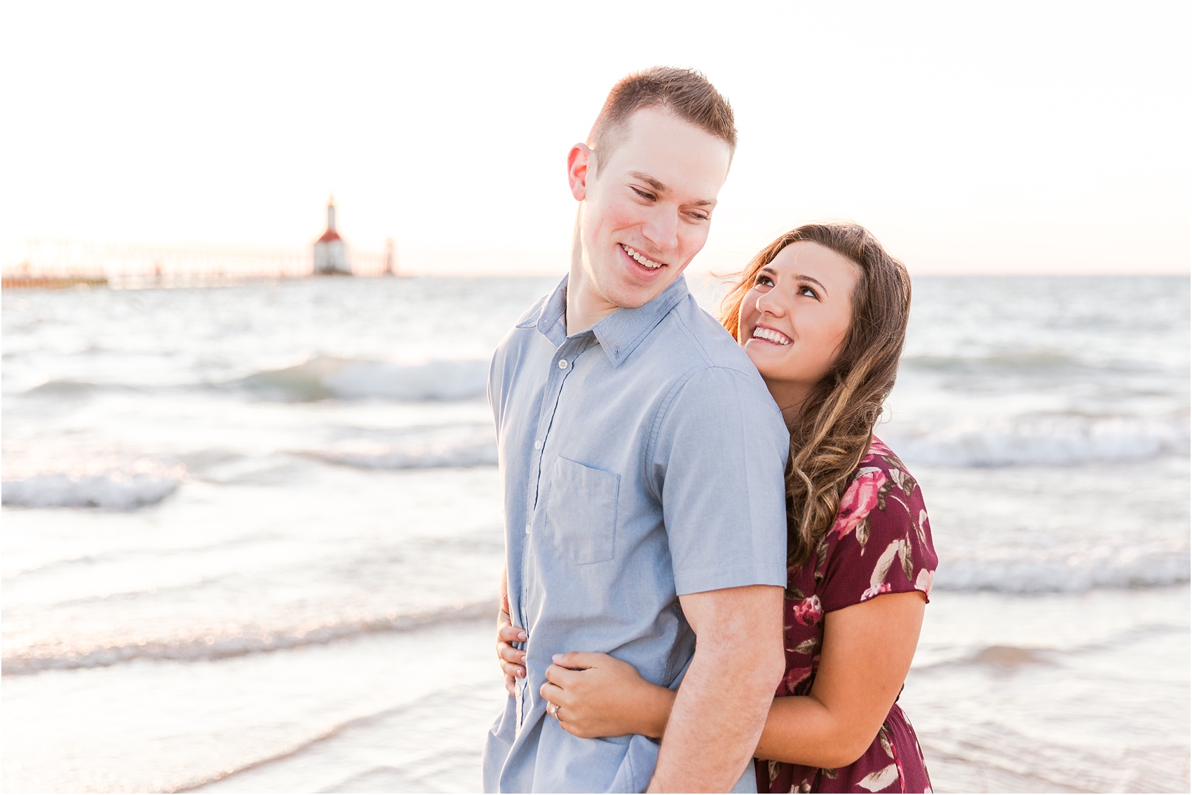 candid-end-of-summer-sunset-engagement-photos-at-silver-beach-in-st-joseph-mi-by-courtney-carolyn-photography_0001.jpg