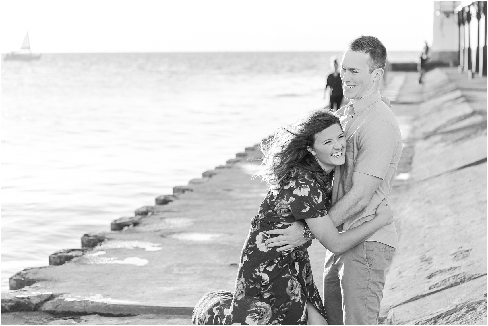 candid-end-of-summer-sunset-engagement-photos-at-silver-beach-in-st-joseph-mi-by-courtney-carolyn-photography_0005.jpg
