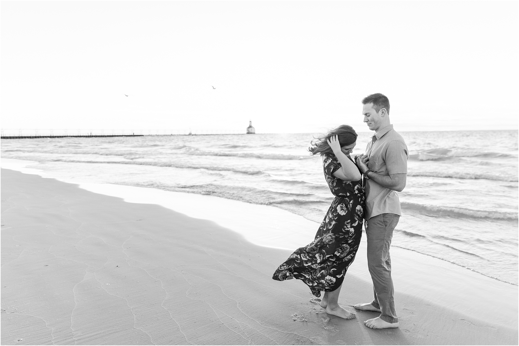 candid-end-of-summer-sunset-engagement-photos-at-silver-beach-in-st-joseph-mi-by-courtney-carolyn-photography_0034.jpg