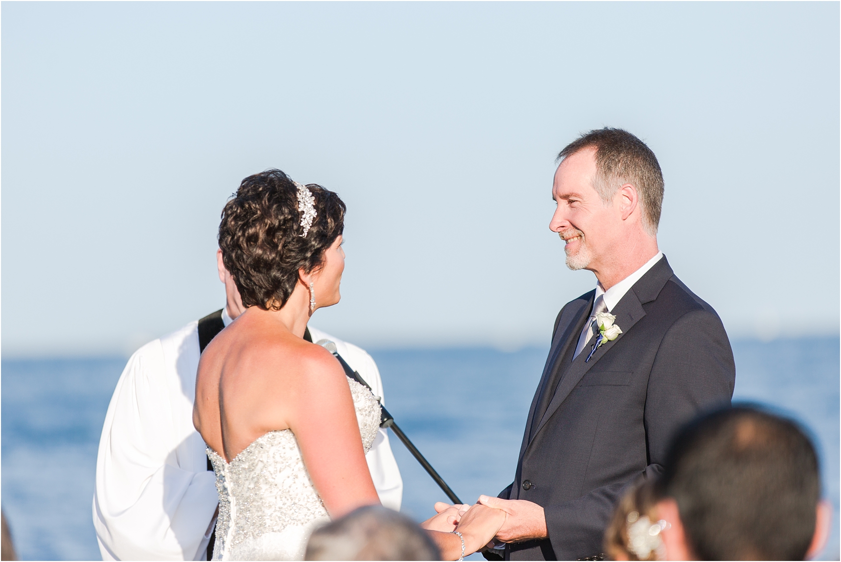 classic-natuical-inspired-wedding-photos-on-infinity-ovation-yacht-in-st-clair-shores-mi-by-courtney-carolyn-photography_0051.jpg
