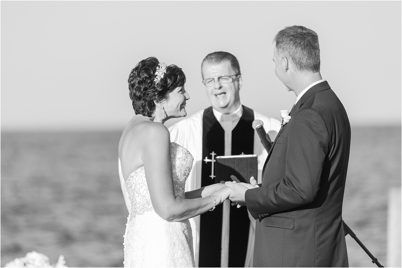 classic-natuical-inspired-wedding-photos-on-infinity-ovation-yacht-in-st-clair-shores-mi-by-courtney-carolyn-photography_0053.jpg