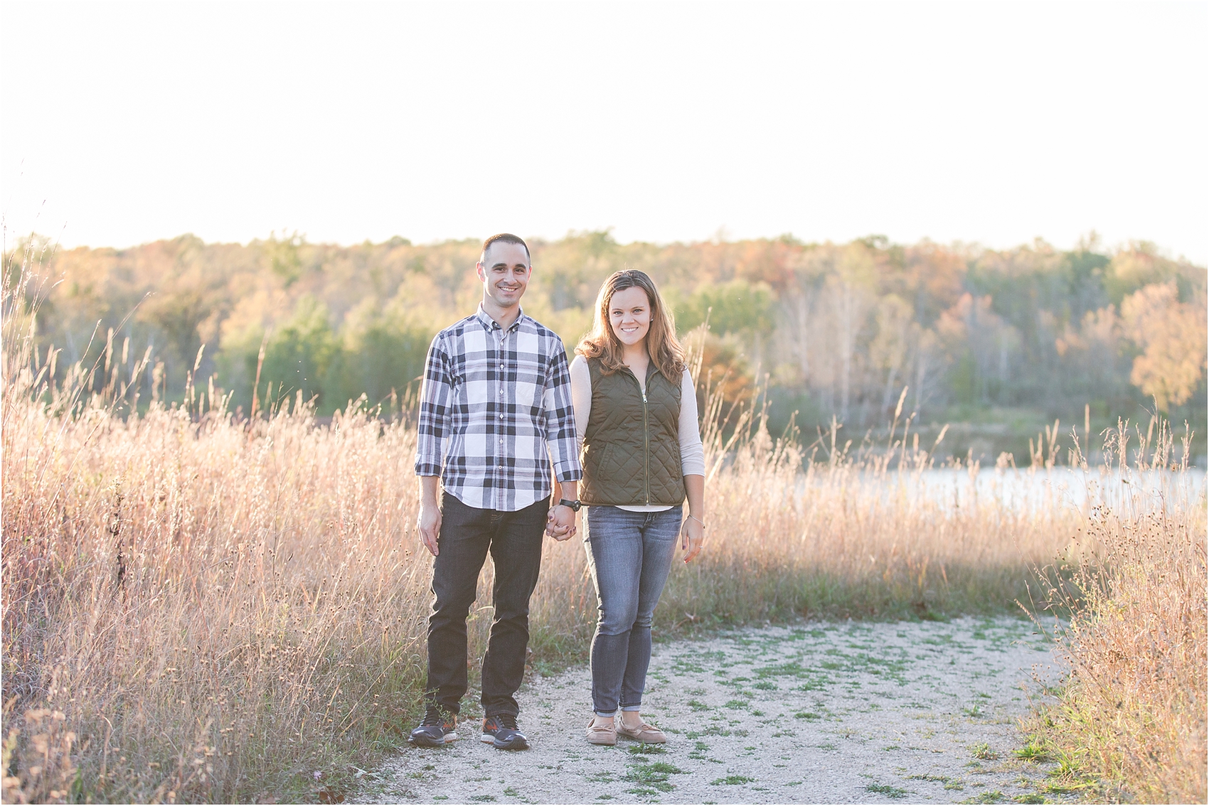 romantic-fall-engagement-photos-at-indian-springs-metropark-in-clarkston-mi-by-courtney-carolyn-photography_0020.jpg