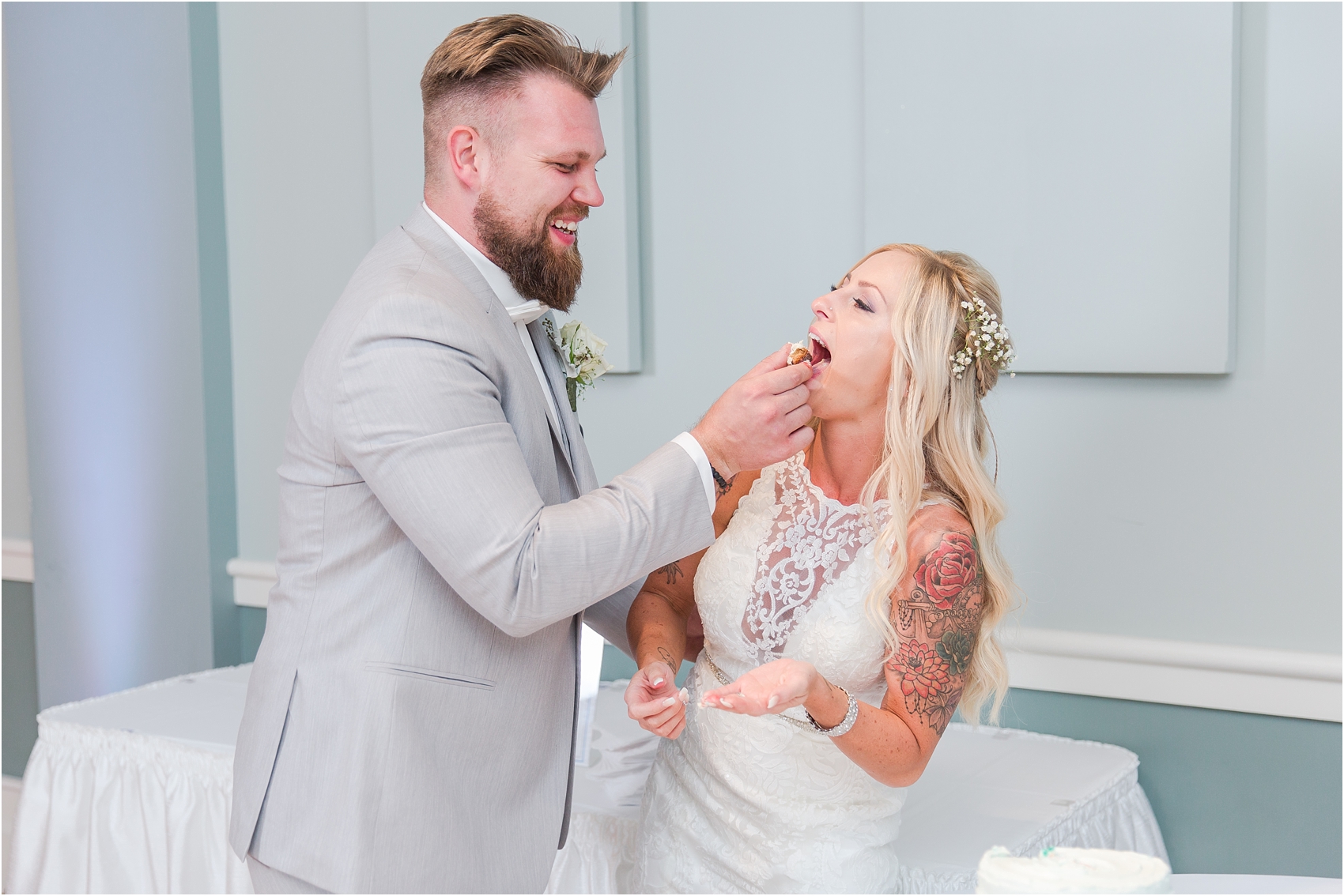 fun-whimsical-beach-wedding-photos-in-st-joseph-michigan-by-courtney-carolyn-photography_0086.jpg
