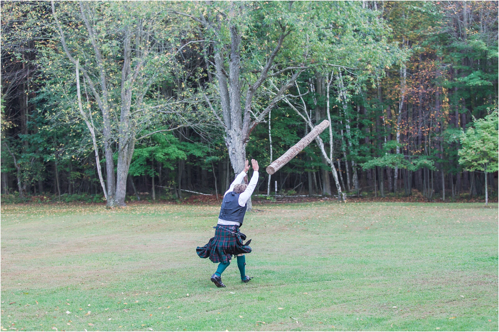 scottish-inspired-wedding-photos-in-the-country-in-port-sanilac-michigan-by-courtney-carolyn-photography_0063.jpg