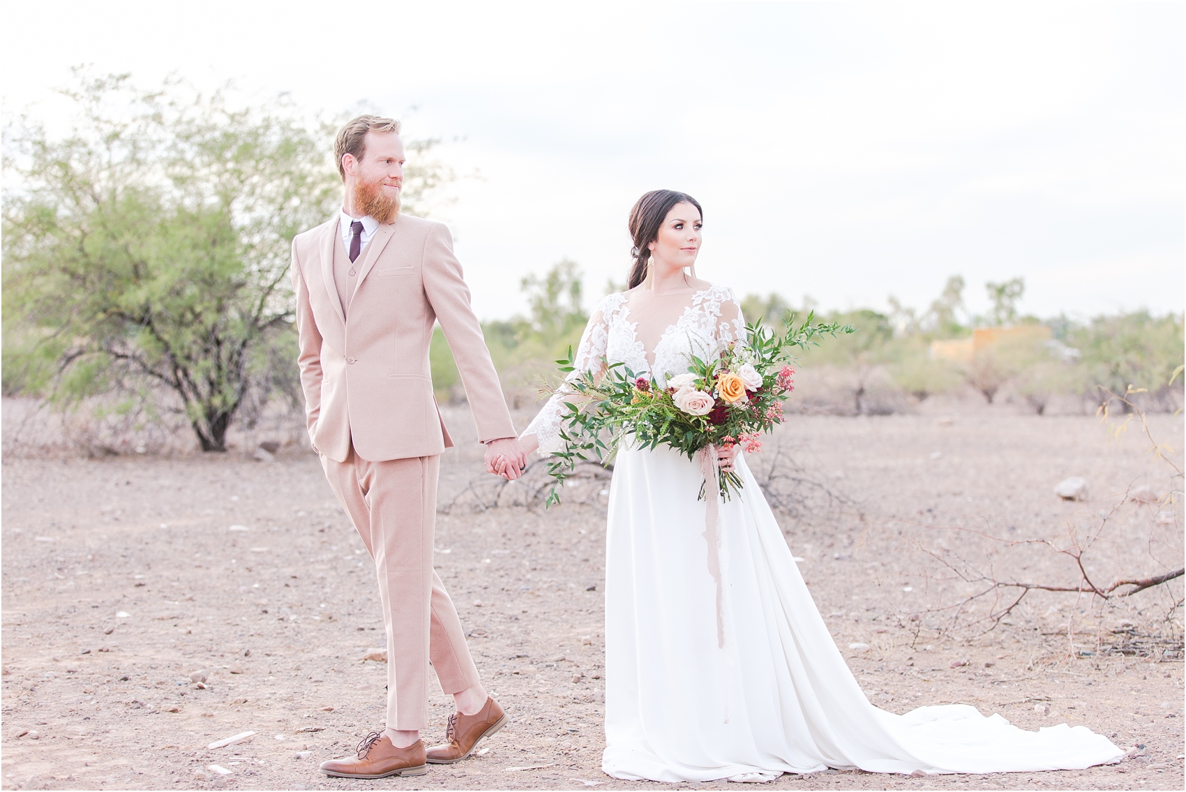 intimate-and-romantic-desert-wedding-photos-at-phoenix-marriott-tempe-at-the-buttes-in-tempe-arizona-by-courtney-carolyn-photography_0007.jpg